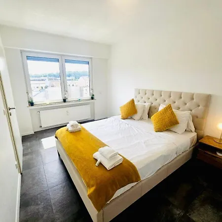 Bright 1 Bedroom With A Private Terrace *